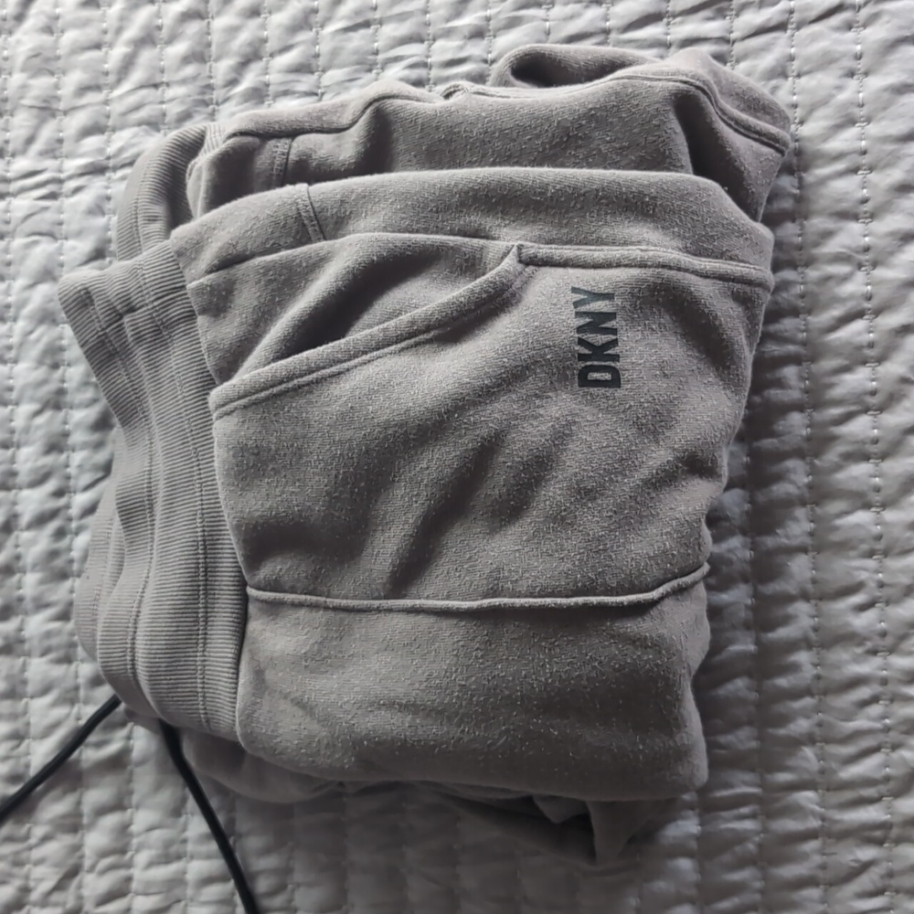 DKNY sweat suit women L - Picture 2 of 2